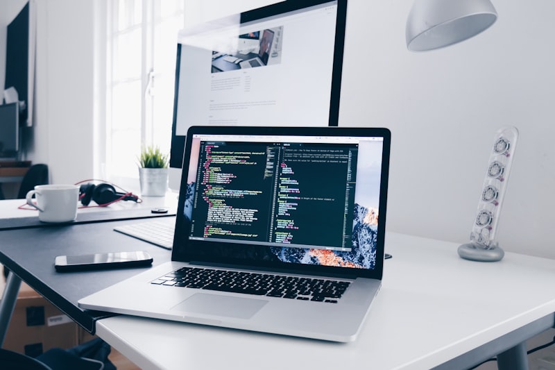Desarrollo Web Full Stack con Laravel y MySQL